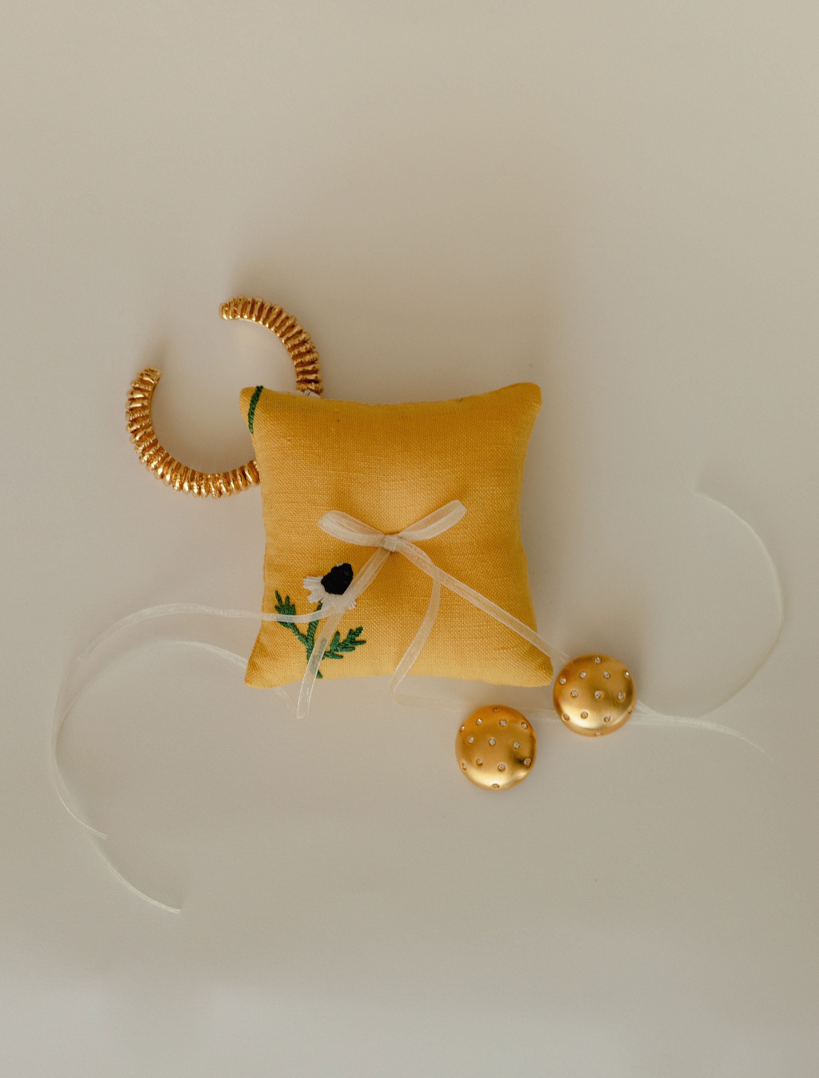 Manzanilla Mustard Ring Pillow