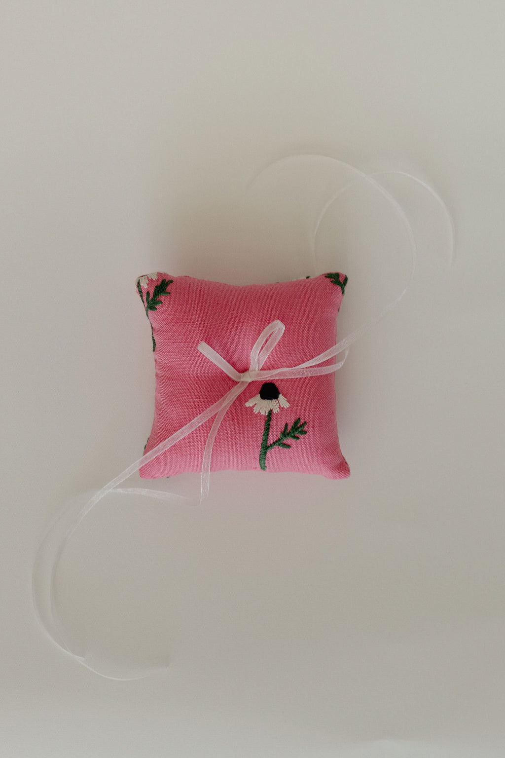 Manzanilla Ring Pillow in Pink