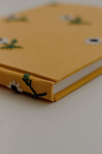 Manzanilla Guest Book in Mustard