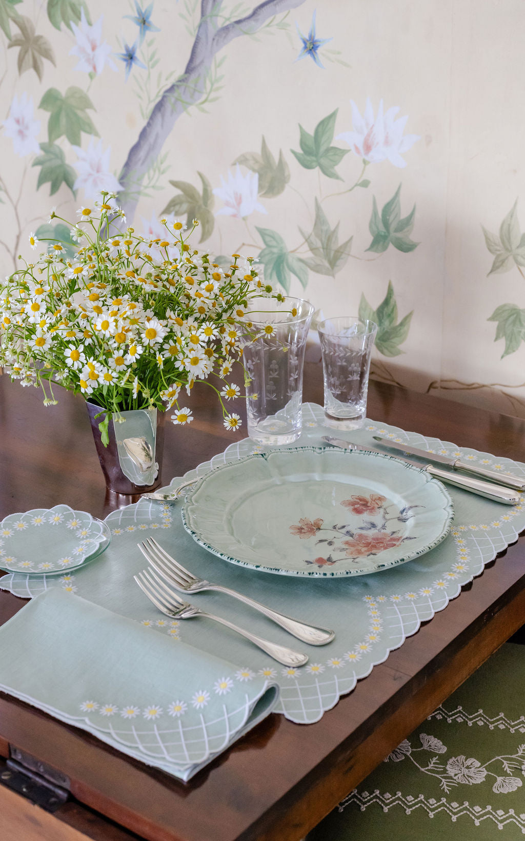 Daisy Placemat in Celadon