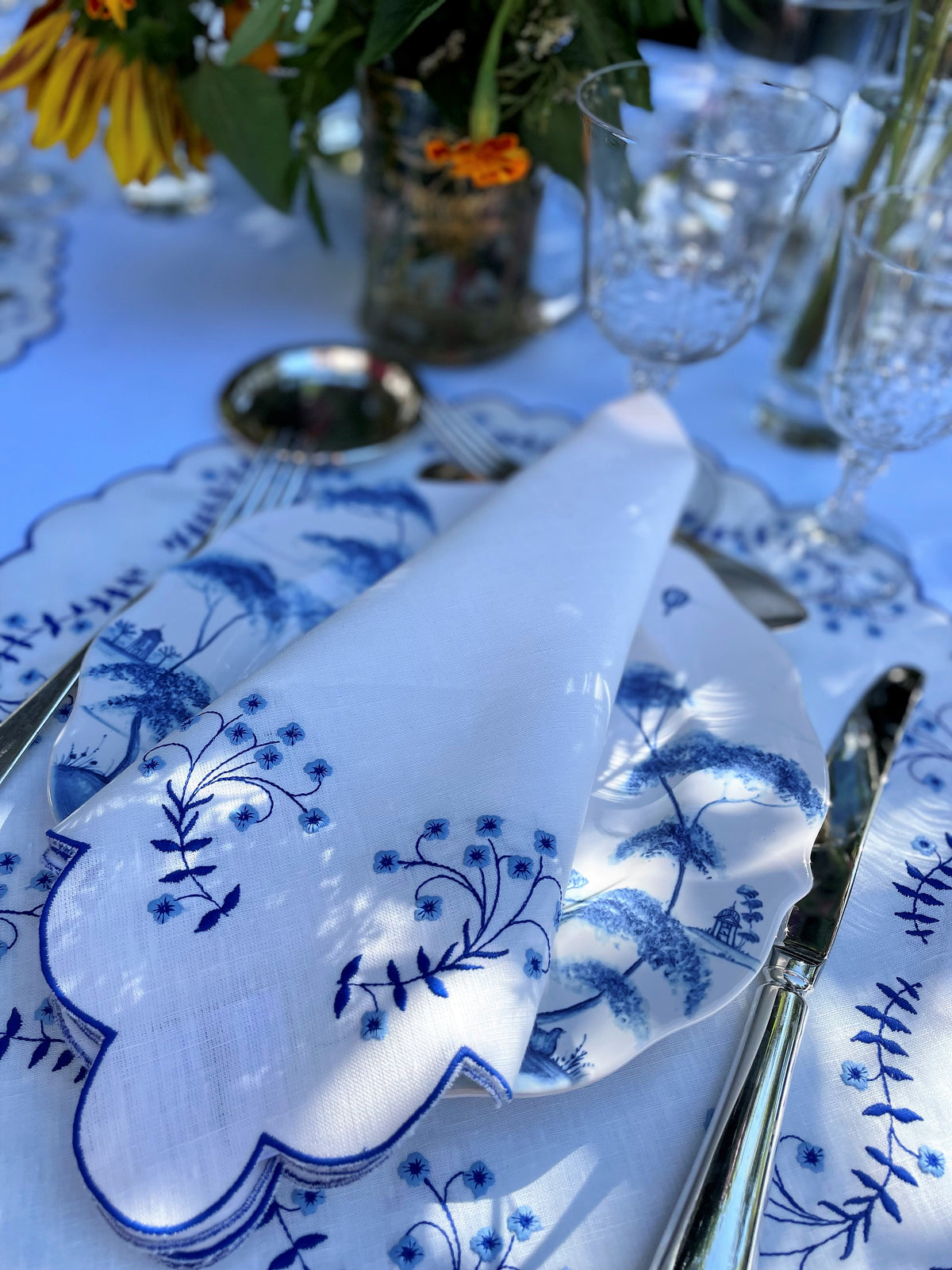 Spring Linen Dinner Napkin in Blue