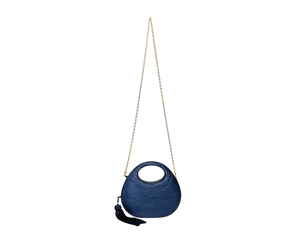Isi Clutch in Navy
