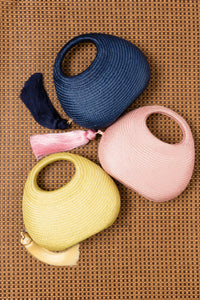 Isi Clutch in Navy