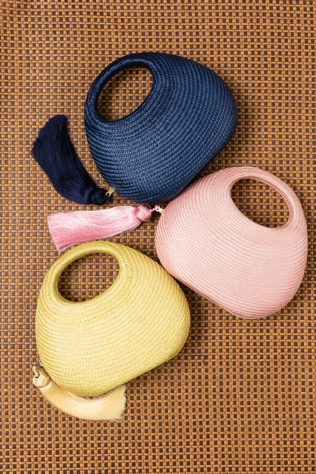Isi Clutch in Yellow
