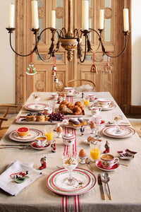 Winter Bakery Delight Flat Plate, Falling Star in Multi