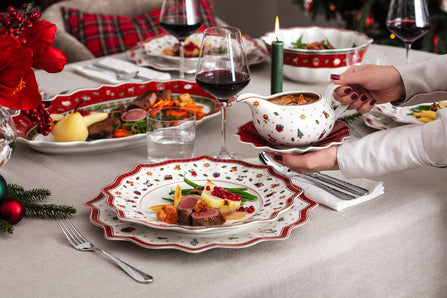 Toys Delight Gravy Boat and Stand in Multi