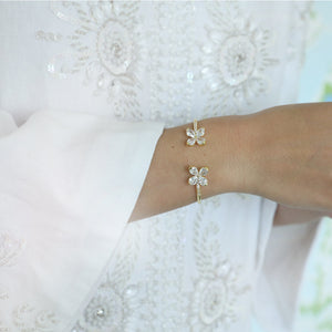 Iona Cuff in Yellow Gold