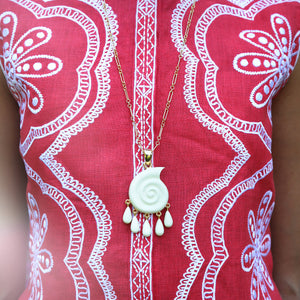 Isola Pendant and Mixed Link Chain Necklace