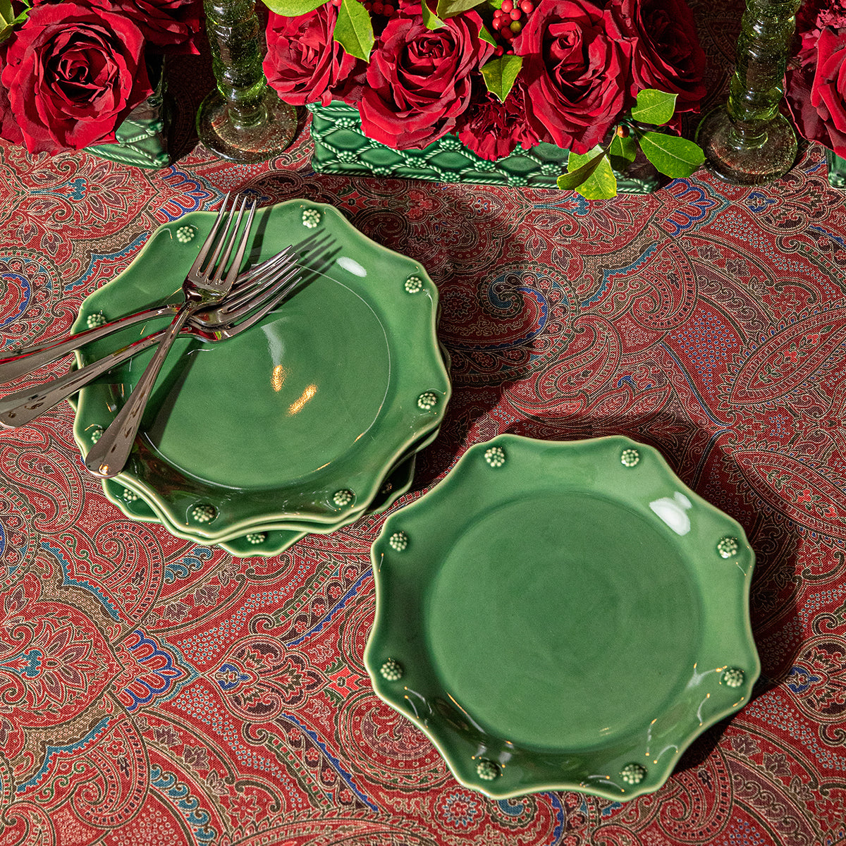 Berry & Thread Scalloped Dessert/Salad Plate in Basil