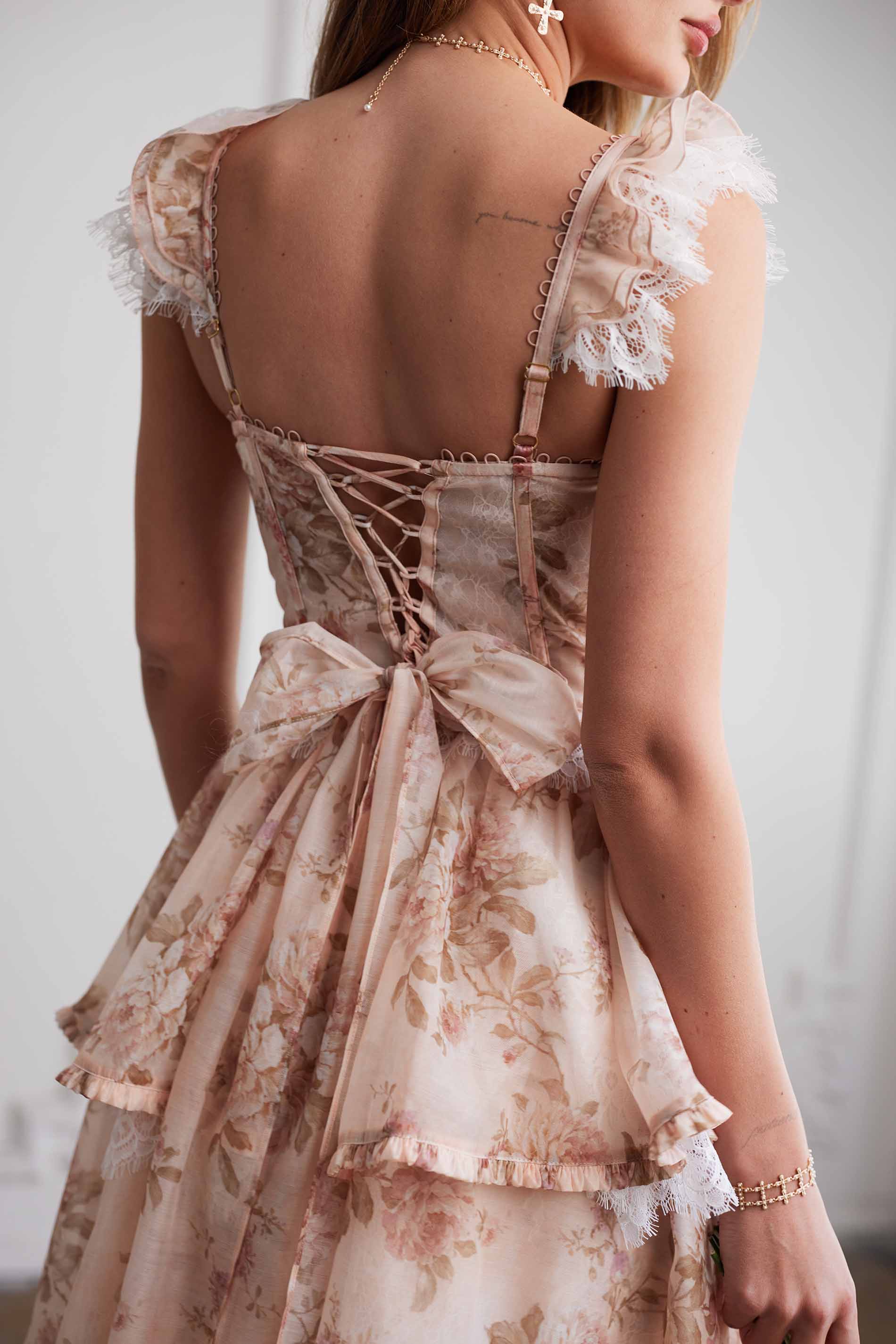 美品Bel Paci ベルパーチ フラワー　Aライン　ロングベスト　キルティング The Jolie Dress in Peach Tapestry | Over The Moon