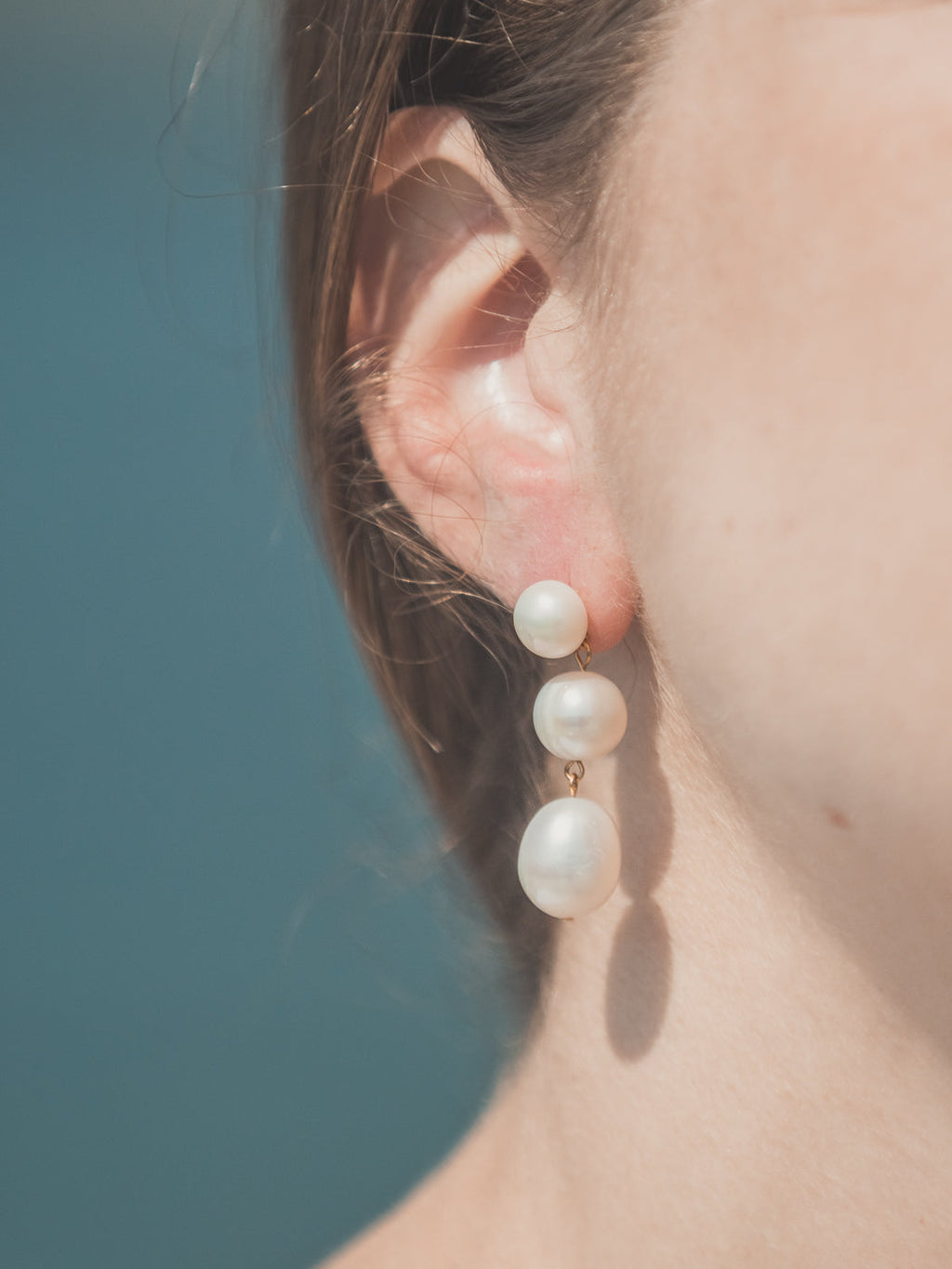 Juliet Earrings in White