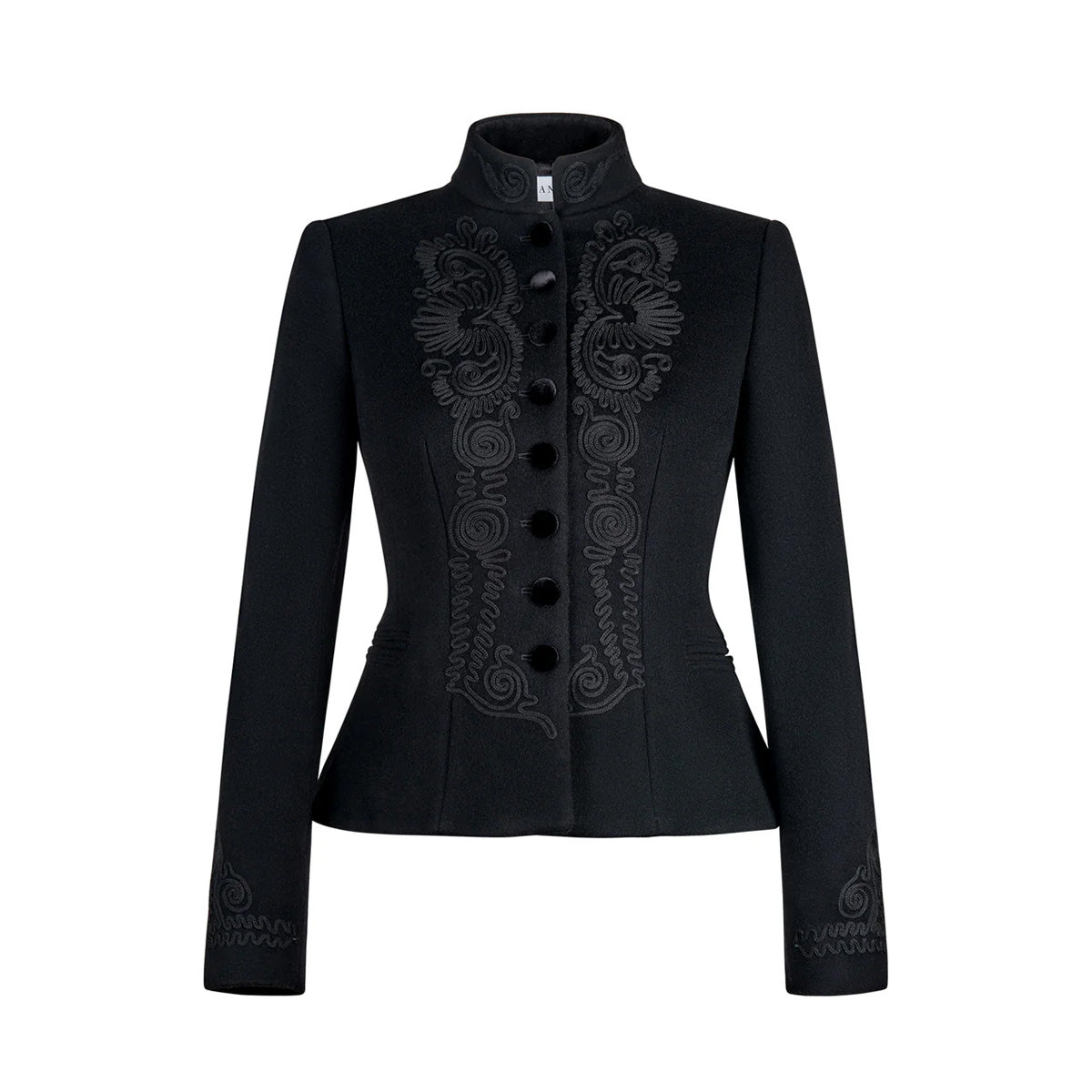 Blaire Notte in Black