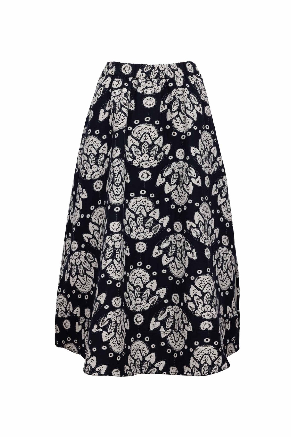 The Lara Skirt in Medallion Jacquard has a covered elastic waistband and relaxed silhouette.