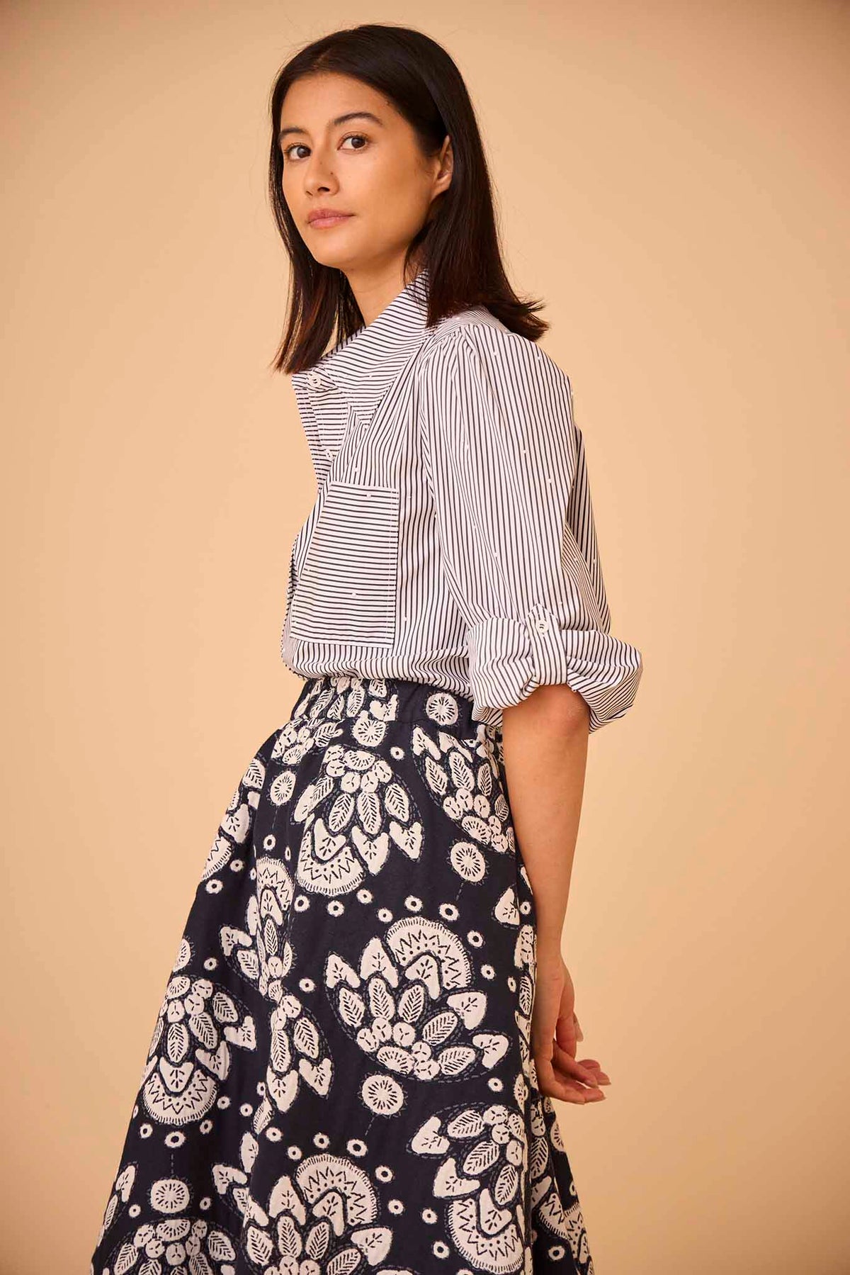 The Lara Skirt in Medallion Jacquard has a covered elastic waistband and relaxed silhouette.