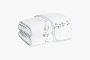 Jasmine Giza Bath Towel in Pool