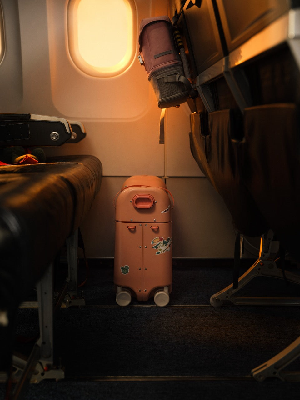 JetKids™ Travel Bundle in Coral Pink