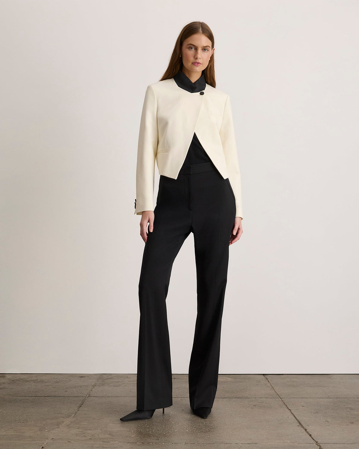 Julie Blazer in Ivory