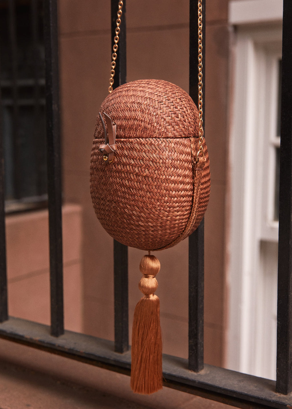 Itza Straw Egg Clutch Bag