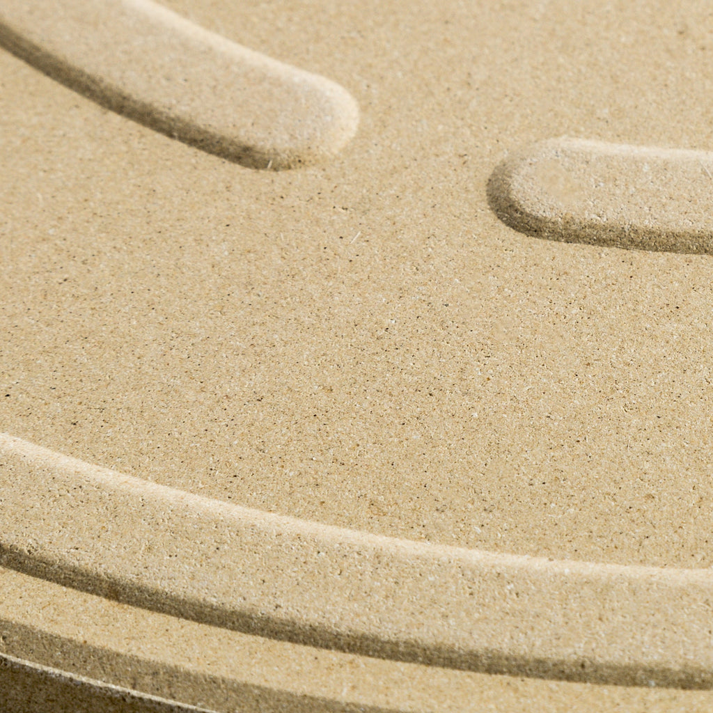 Cordierite Round Pizza Stone 14" in Beige