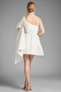 Kelsi Dress in Ivory