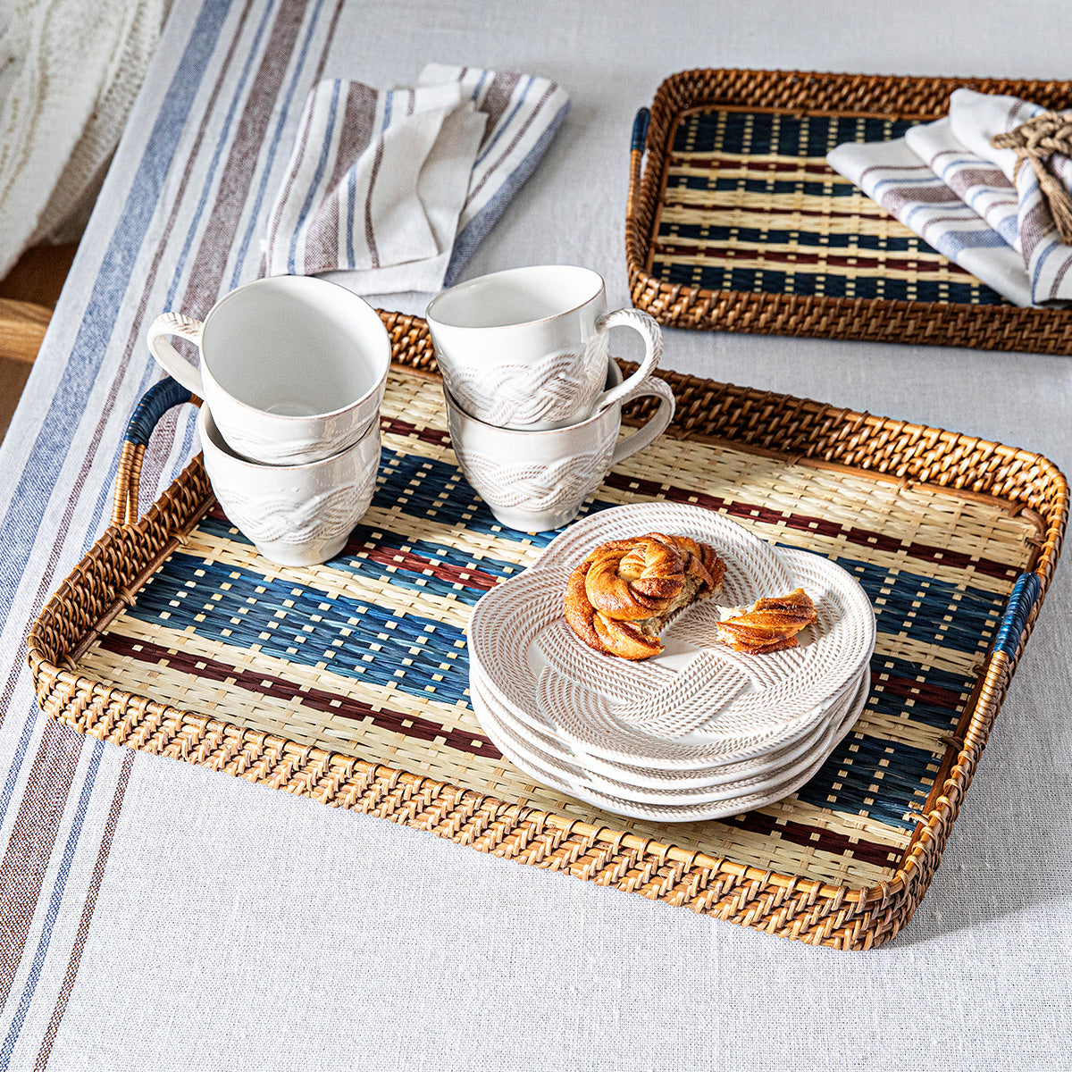Le Panier Mystic Knot Mug in Whitewash