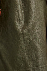Close up of the Ashton Short in Pine Grove. 