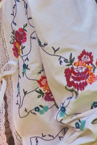 Katie Top in Multi Embriodery