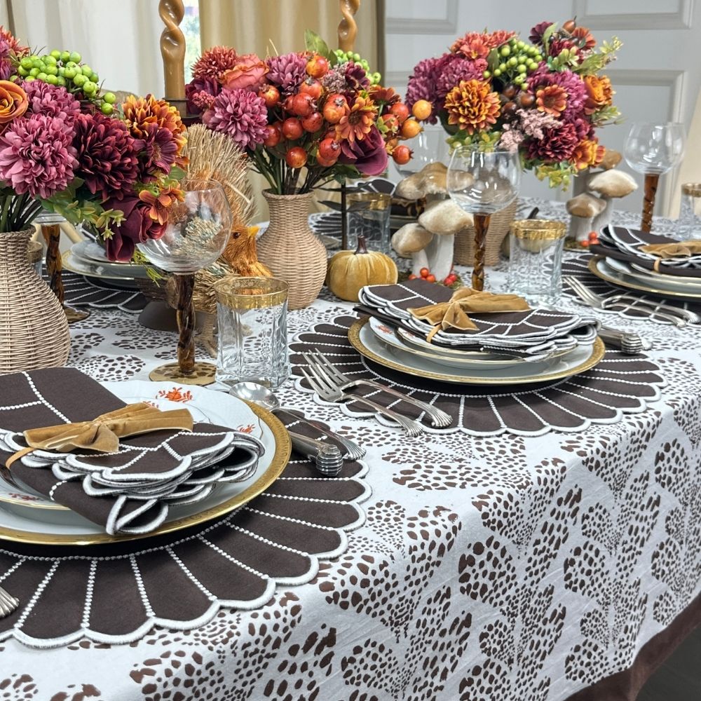 Studio Collection: Pippa Napkin in Cocoa & White, Set of 4