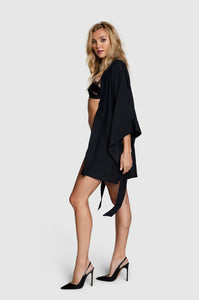 Wide sleeve kimono robe tie waist side view 