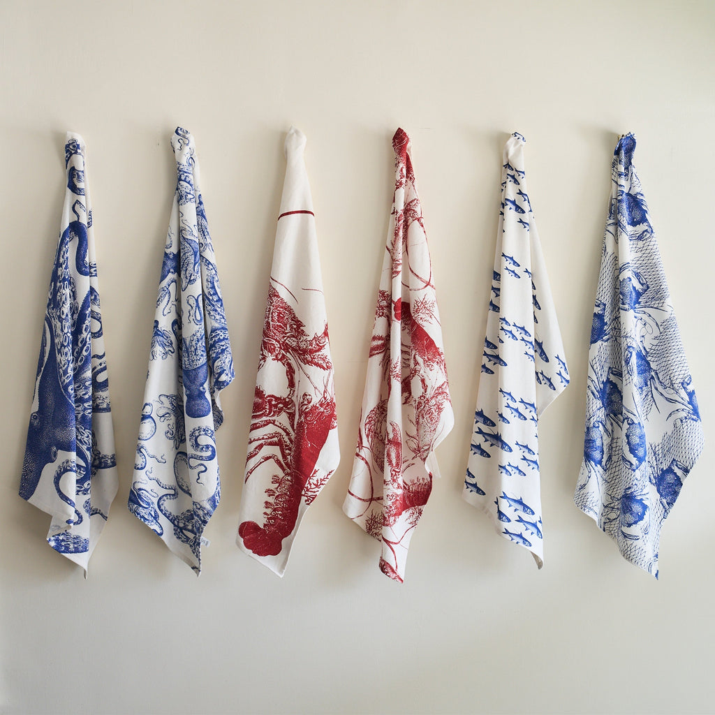 Red Lobsters Kitchen Towels, Set of 2