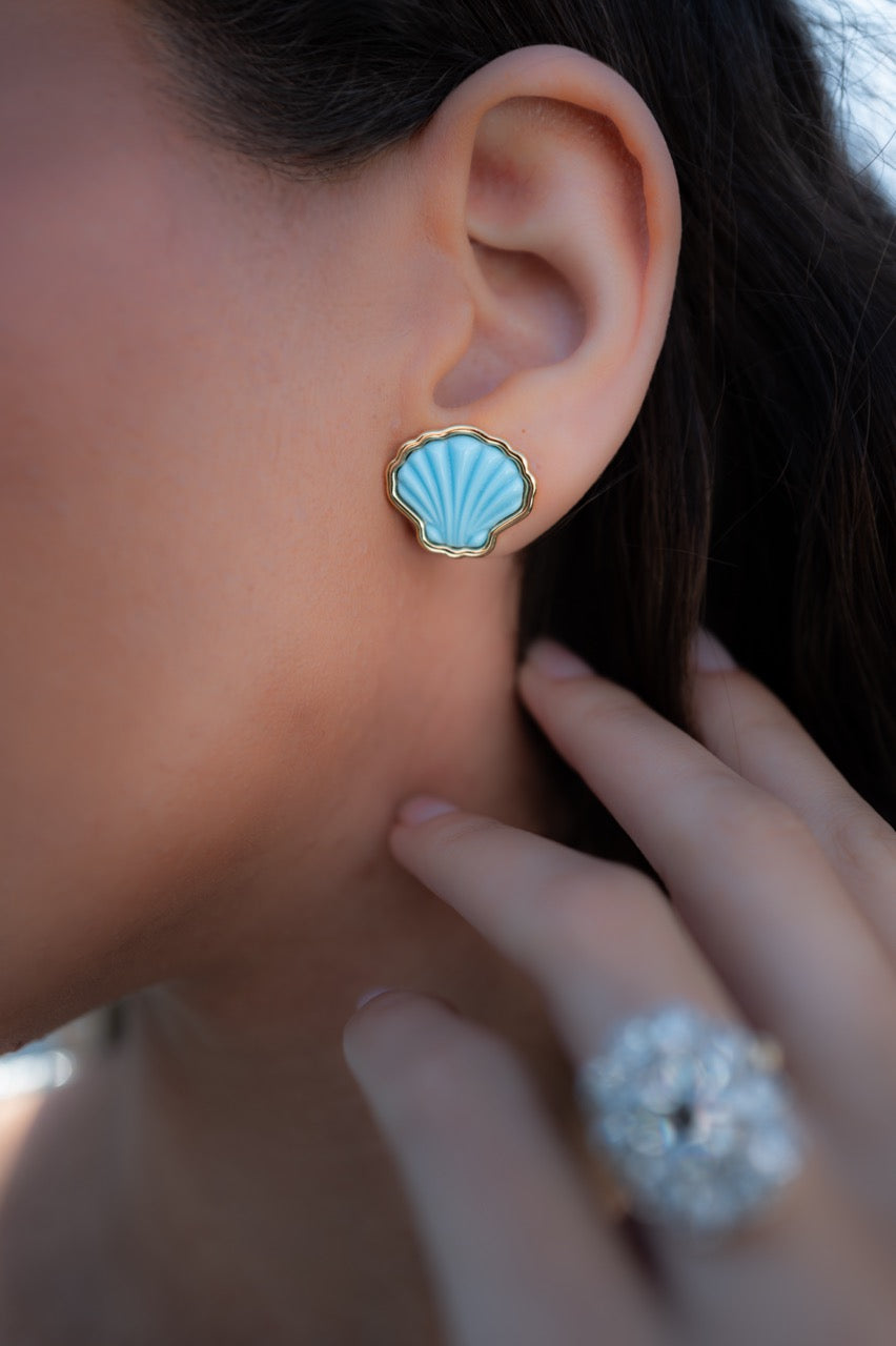 OTM Exclusive: Sankaty Scallop Stud Earrings in Turquoise