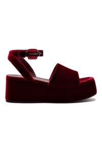 Charli Flatform Sandal In Wine Velvet