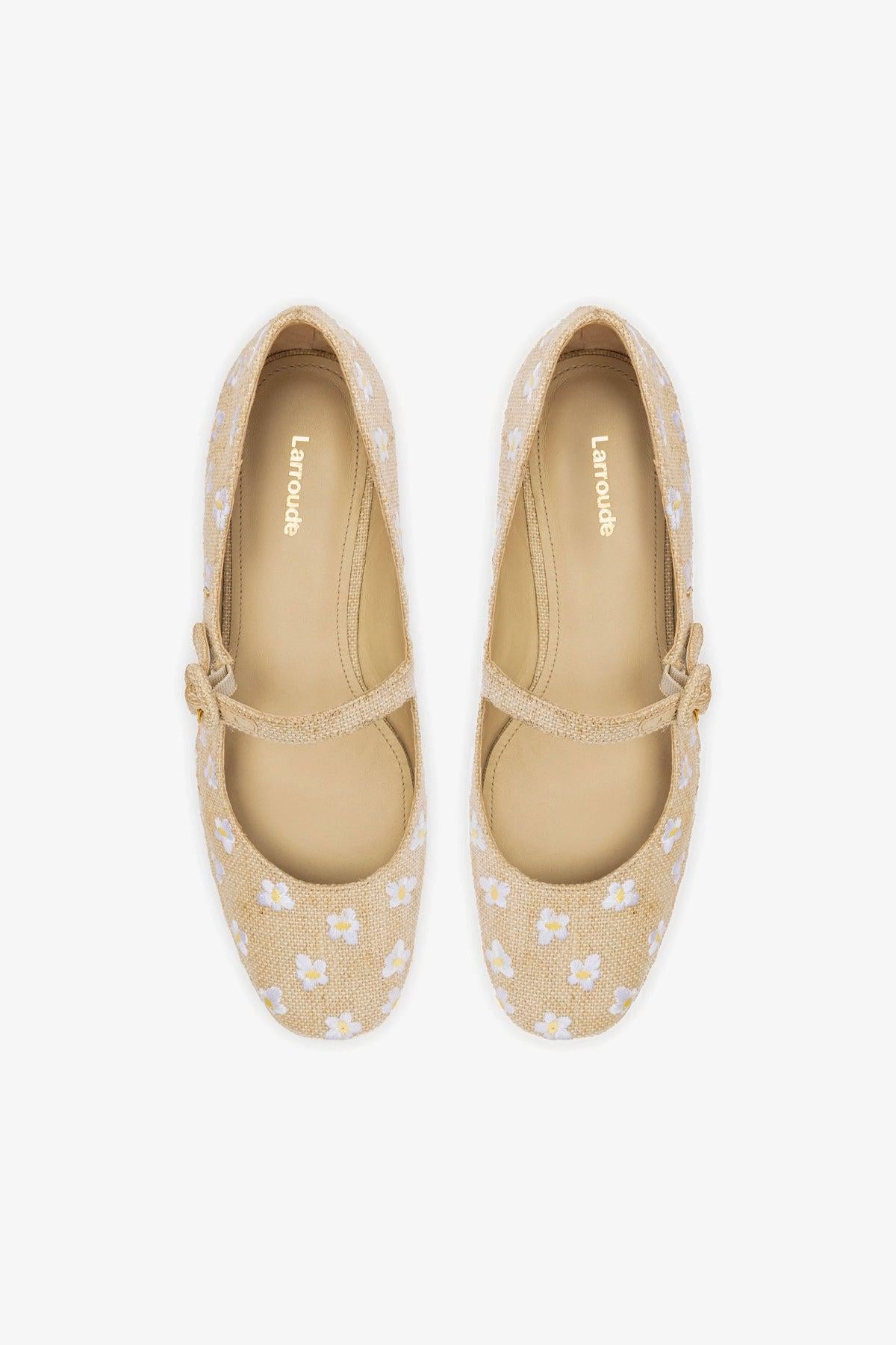 Blair Flatform In Raw Linen and Daisy Embroidery