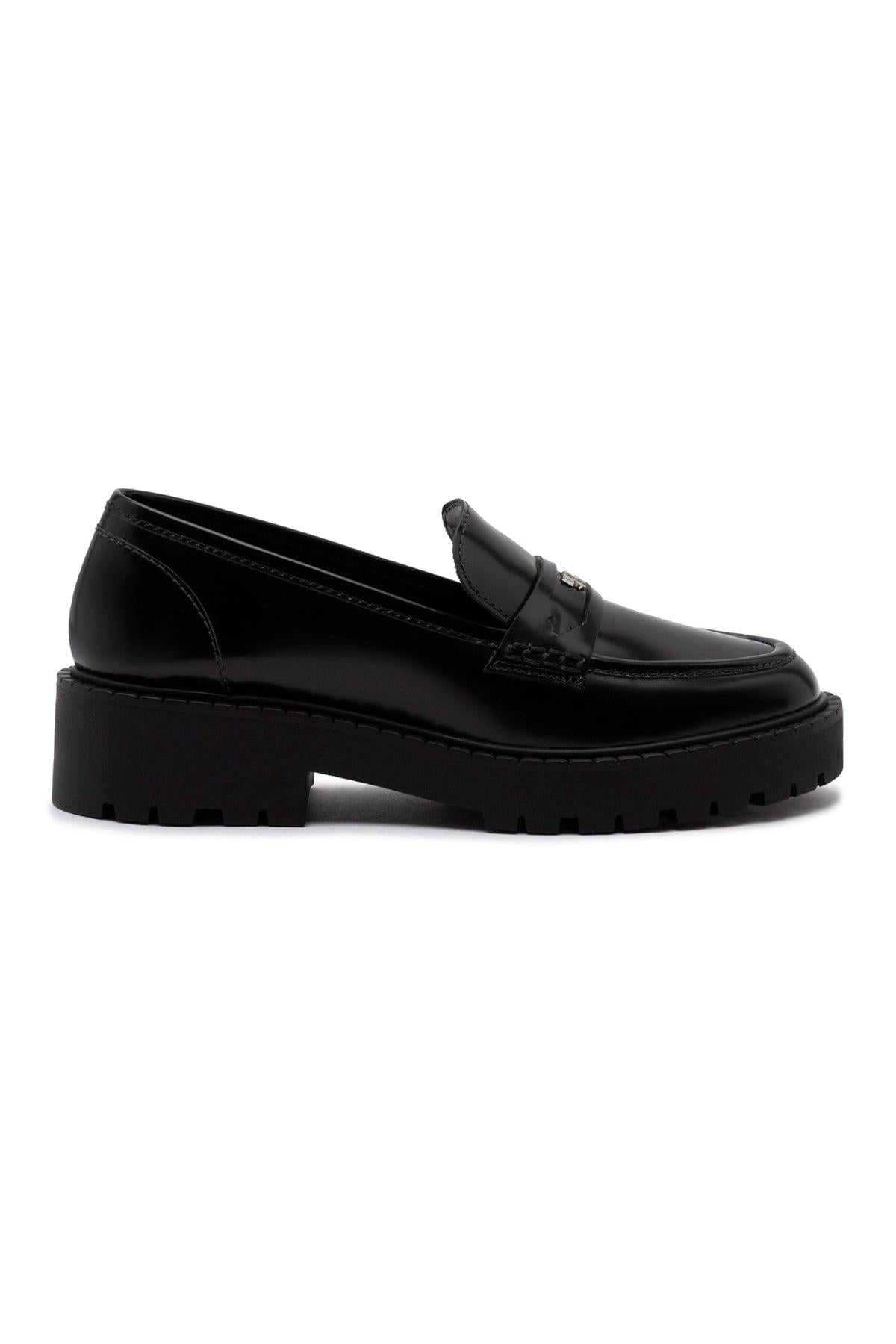 Suki Lugsole Loafer In Black Box Leather