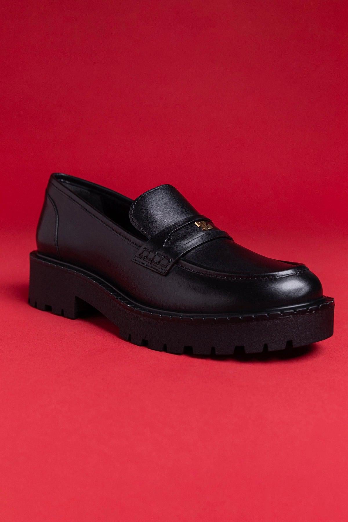 Suki Lugsole Loafer In Black Box Leather