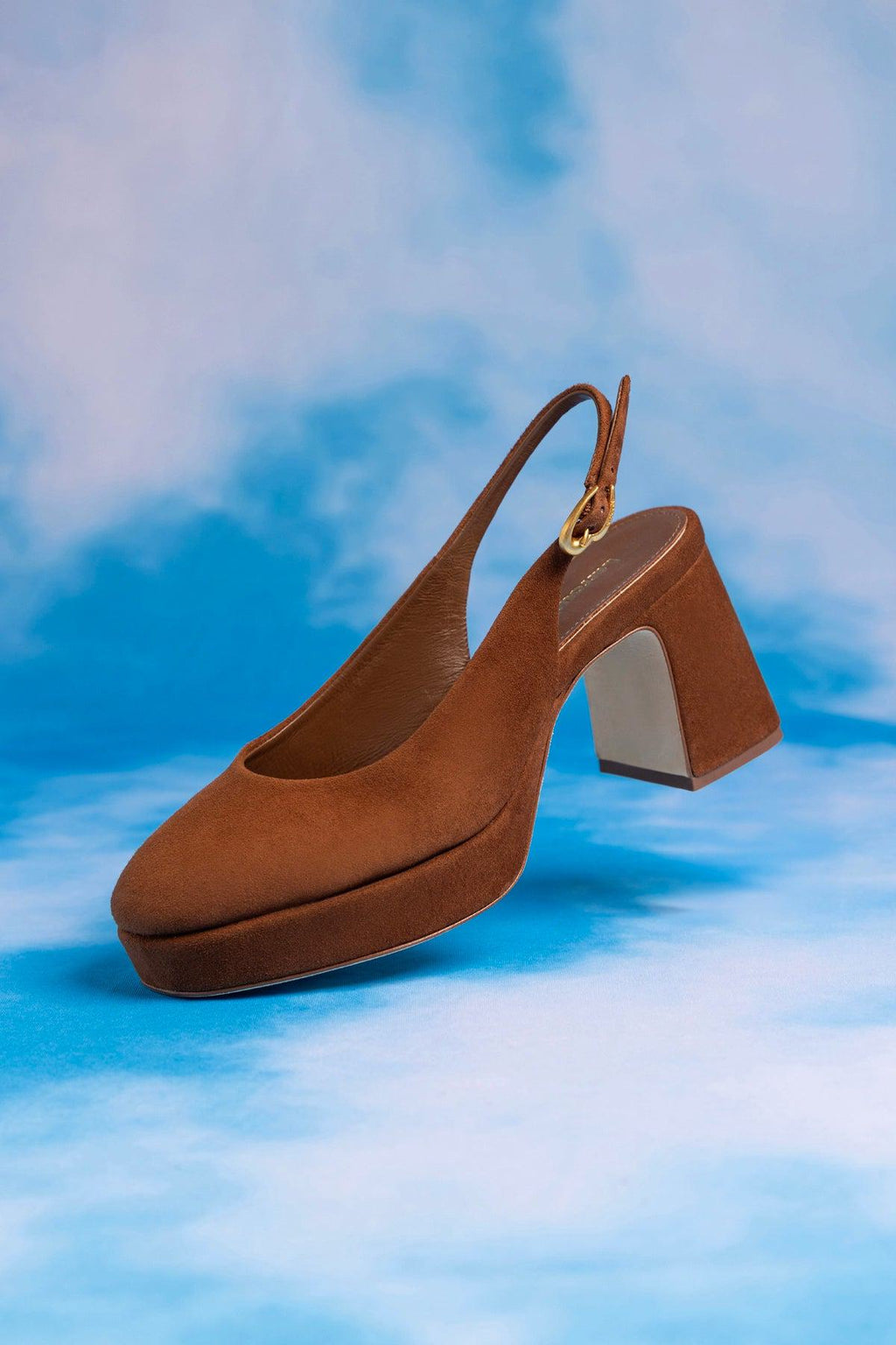 Ariana Low In Brown Leather
