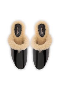 Venice Flat Mule In Black Patent Leather And Natural Shearling