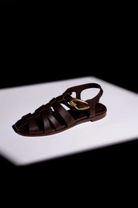 Stevie Flat Sandal In Brown Leather
