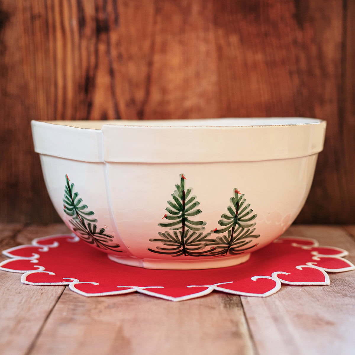 Lastra Holiday Centerpiece in Green