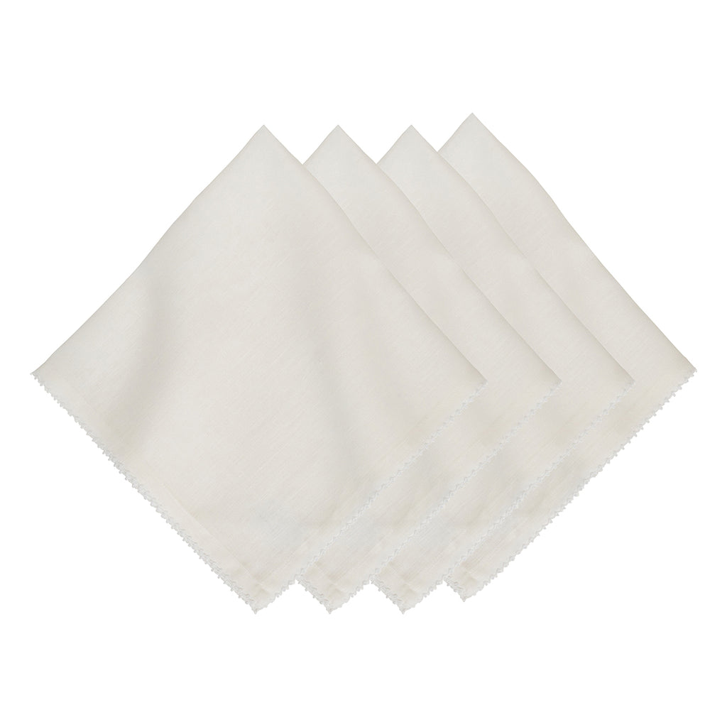 Berry Scallop Napkin in White, Set of 4