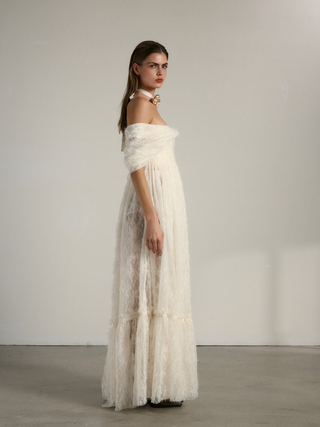The Leon Gown in Eggshell Fuzzy Lace