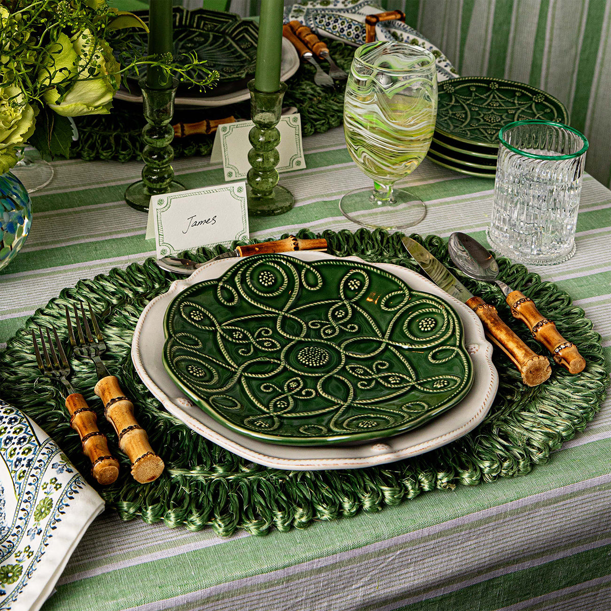 Straw Loop Oval Placemat in Seagrass