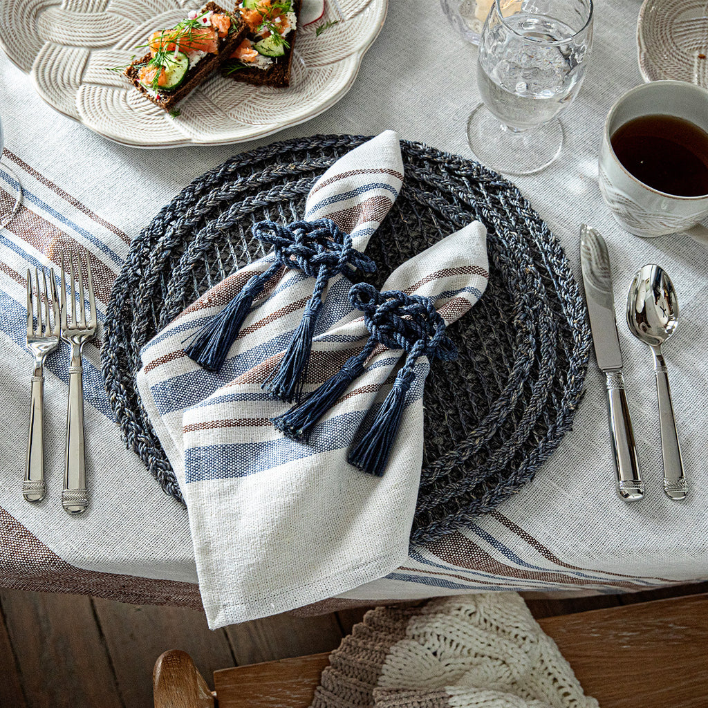 Le Panier Placemat in Navy