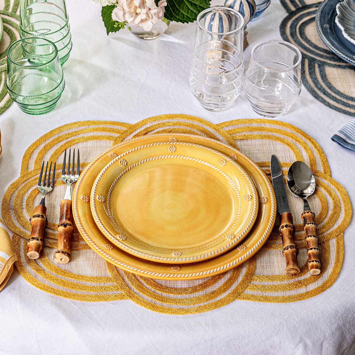 Scallop Stripe Placemat in Sunshine, Set of 4