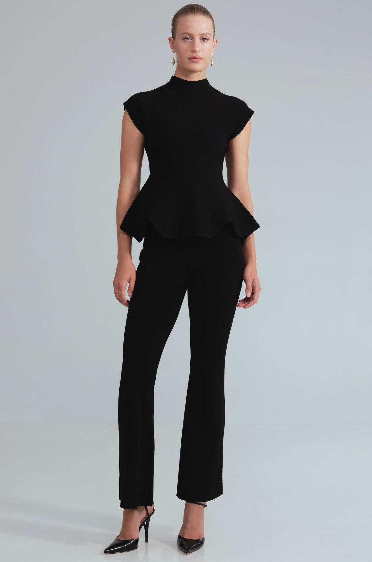 Bernadette Pant in Black