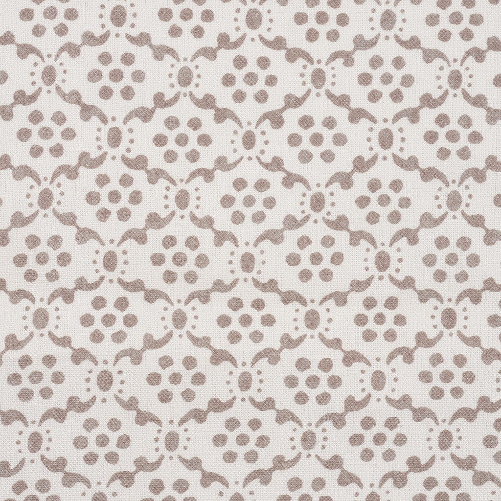 Laksha Tablecloth in Oak