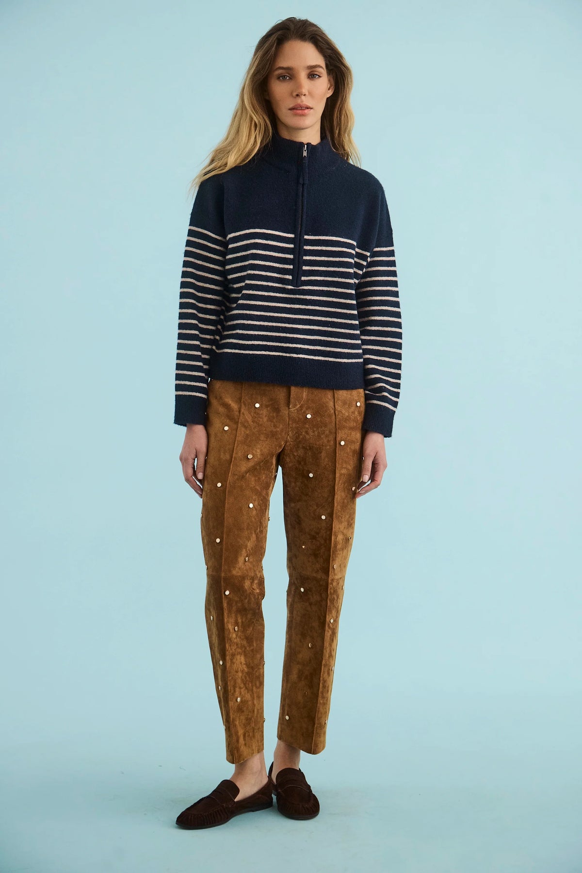 The Lewis Pullover in Midnight Blue paired with the Hills Pant in Saddle. 