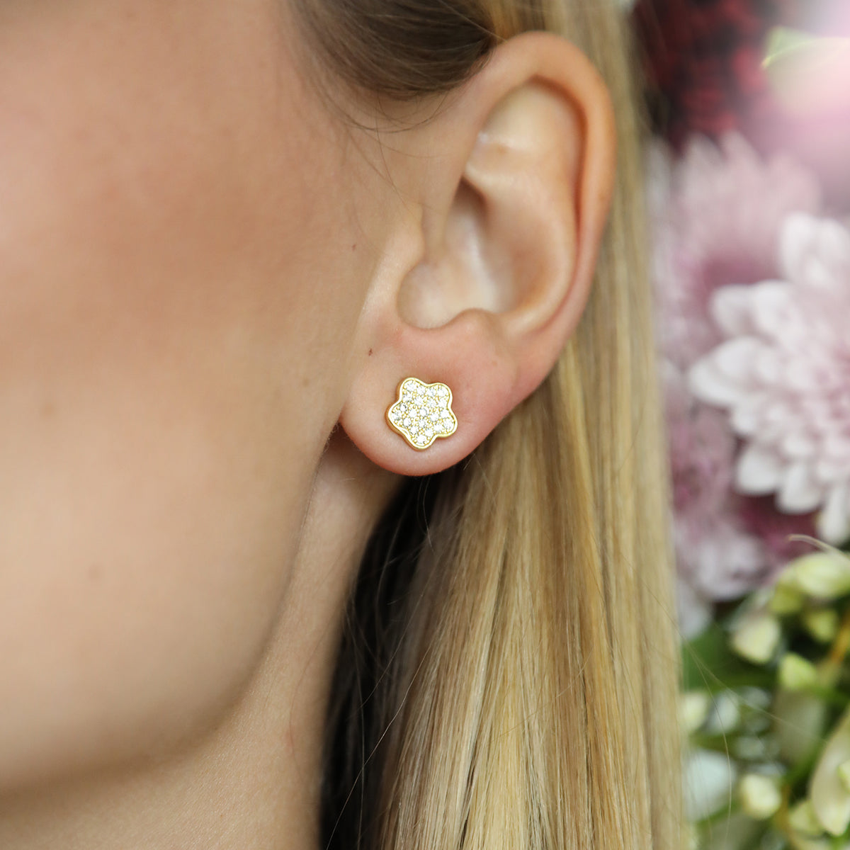 Lilia Pave Stud in Yellow Gold