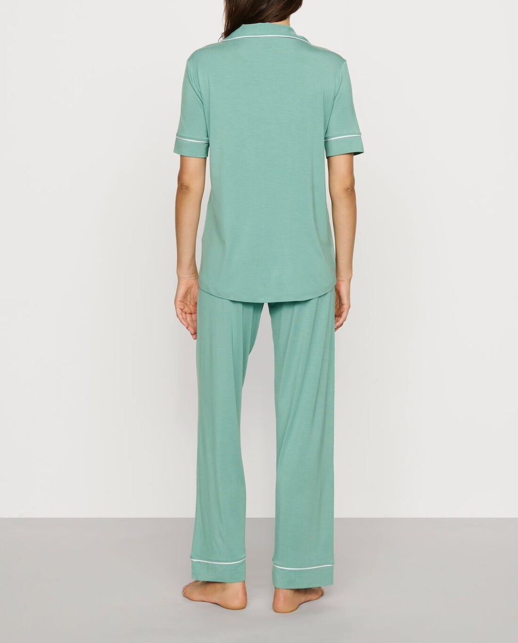 Gisele Short-Sleeve Pant Pajama Set in Seagrass/White