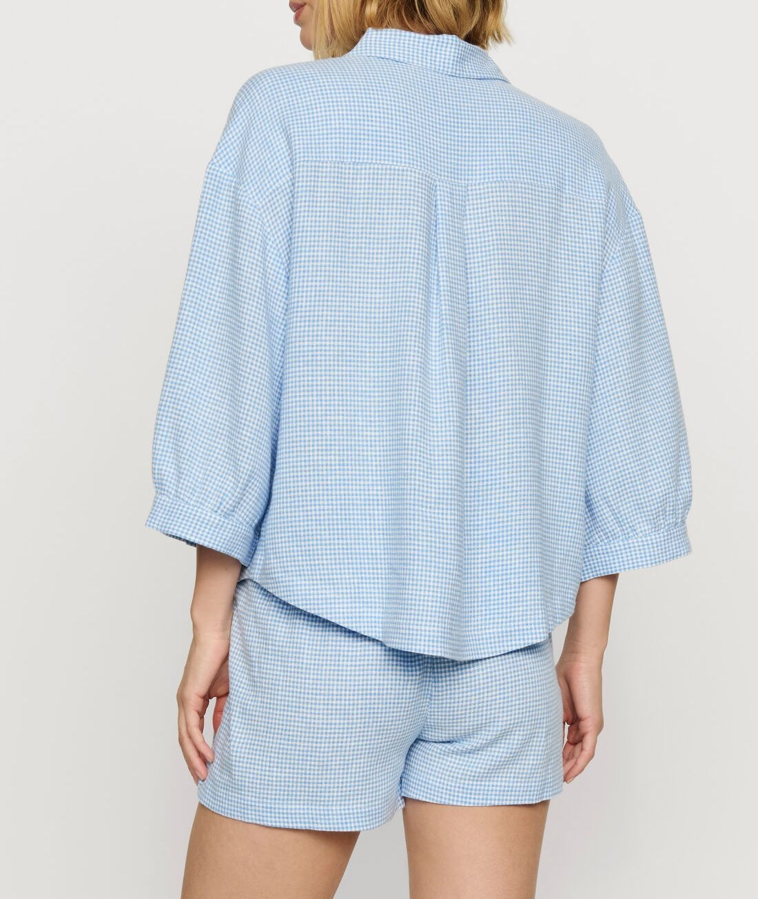Linen-Blend Relaxed Short in Gingham White/Summer Blue